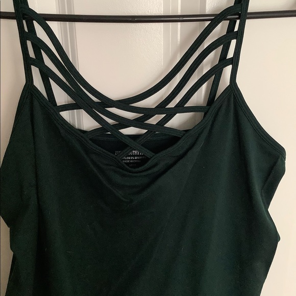 2X/3X Zenana Criss-Cross Tank - Picture 3 of 4